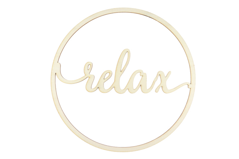 Holzring mit Schriftzug `RELAX`